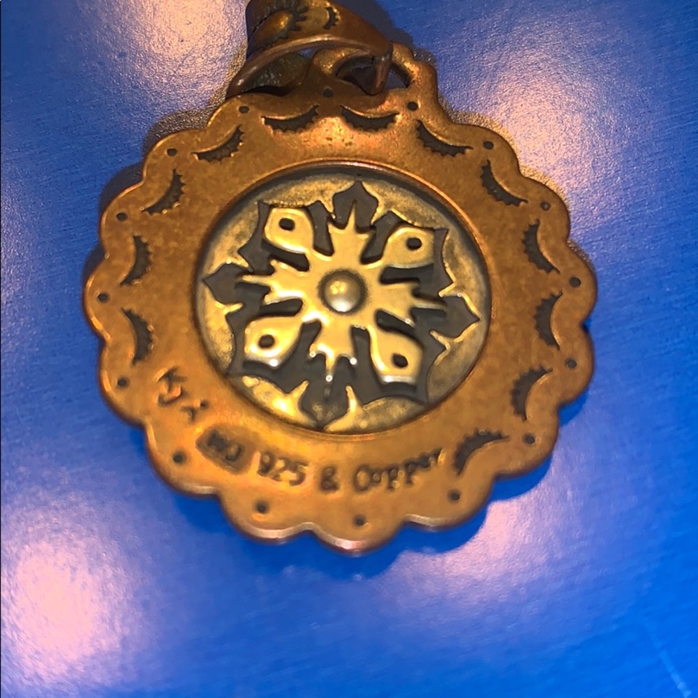 K J and copper pendant - Picture 4 of 6